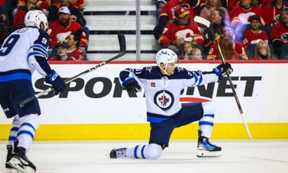 Winnipeg Jets (38-14-3)